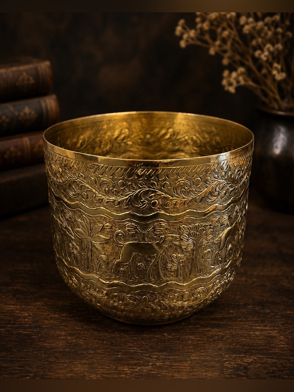 Vintage Possibly Antique Indian Brass Repoussé Jardinière Altar Vessel • Deer 🦌 - Picture 1 of 17